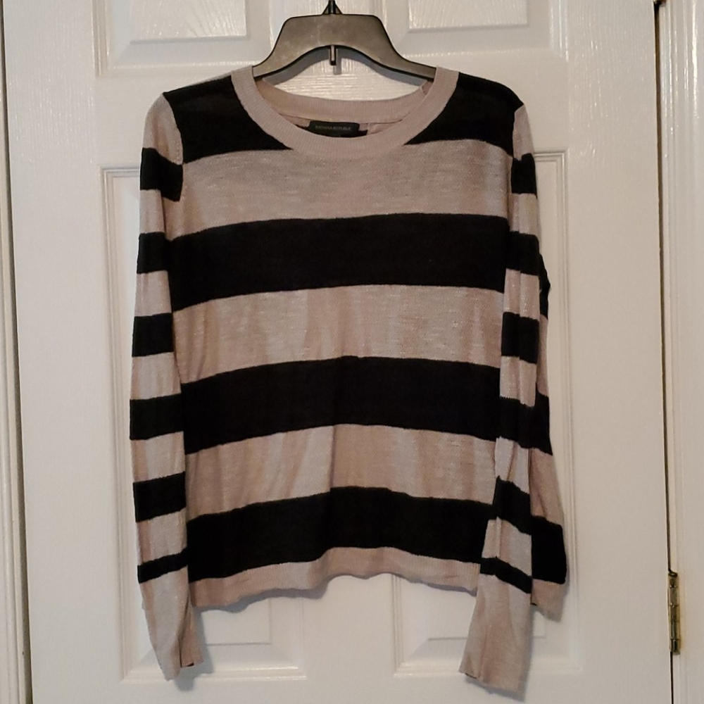 Black Banana Republic open back sweater size S